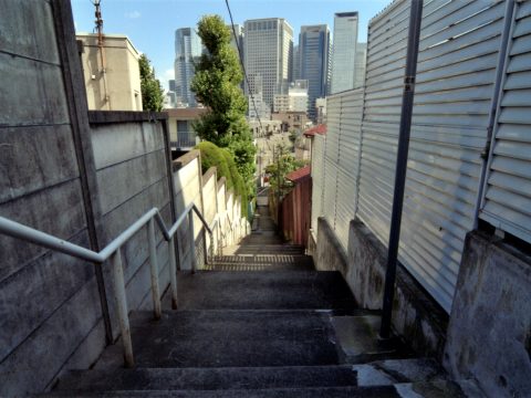 No.75 The longest stairs in Takanawa