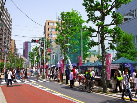 No.165 Merry Road's Shobu Market