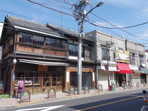 No.204 Old-fashioned stores on Shirokane Kitasato Street