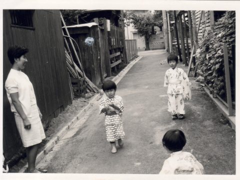 No.245 Back alley, Shirokane 6-chome (1)