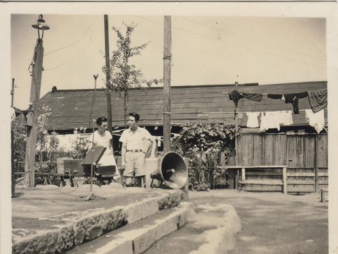 No.299 Getting ready for radio calisthenics