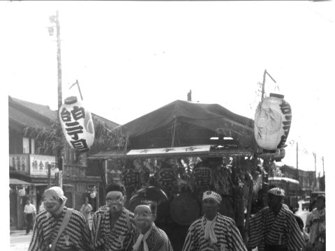 No.615 Festival float procession through the neighborhood
