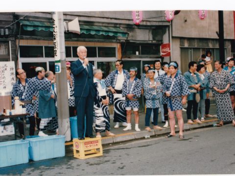No.1131 The era reflected in the beer crates / Takanawa Mikoshi Club